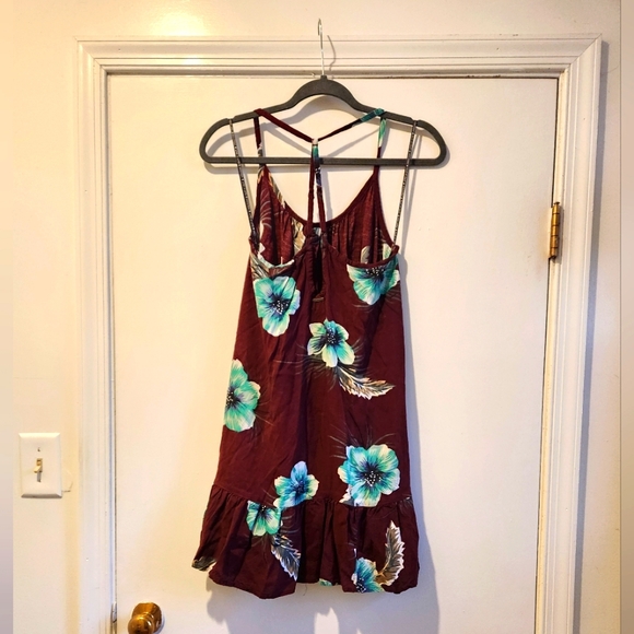 Volcom - Tropical Flower Dress 🌺 - Picture 2 of 5